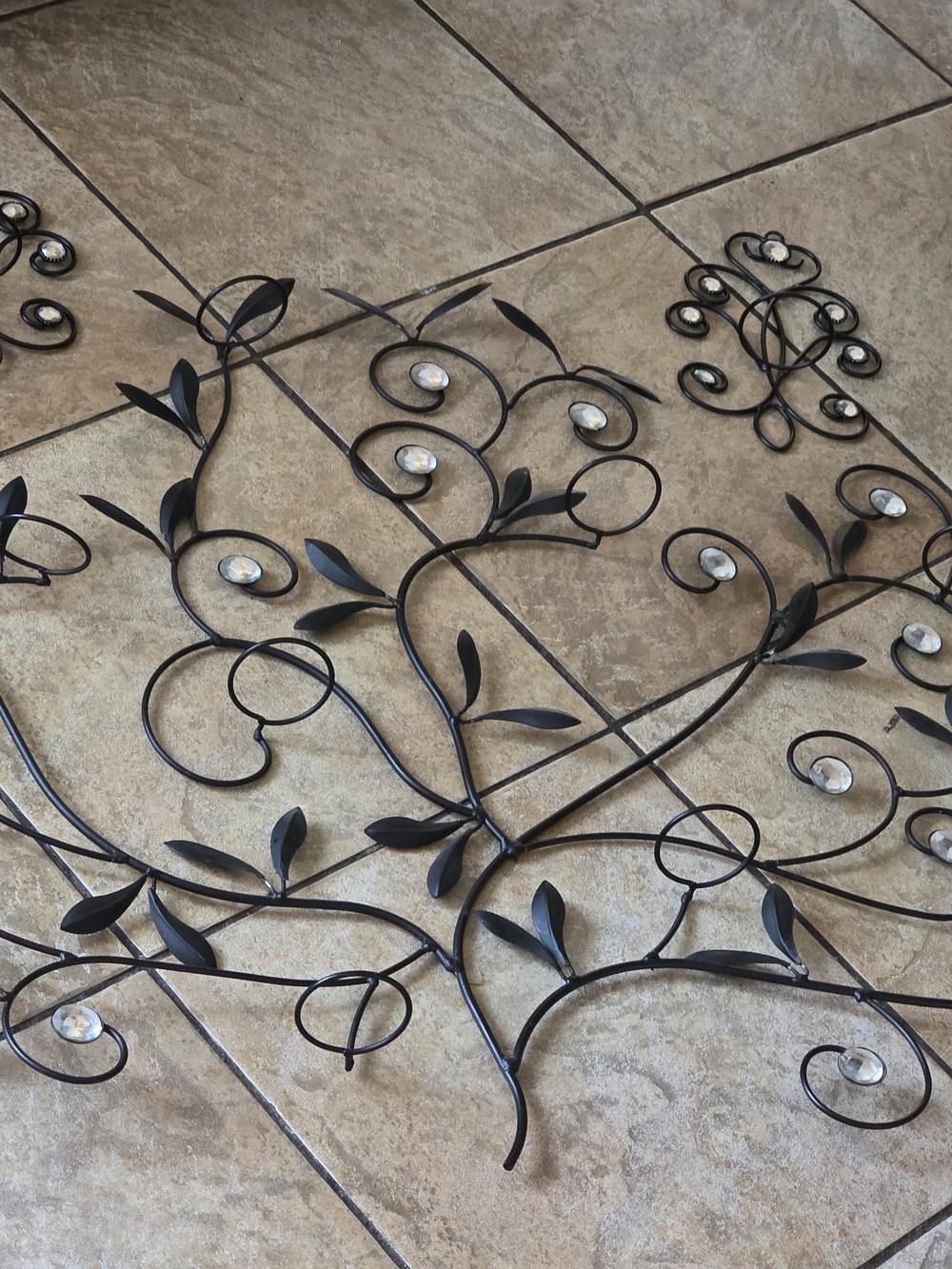 Kirkland Signature Black Metal Vine Wall Panel with Crystal Accents